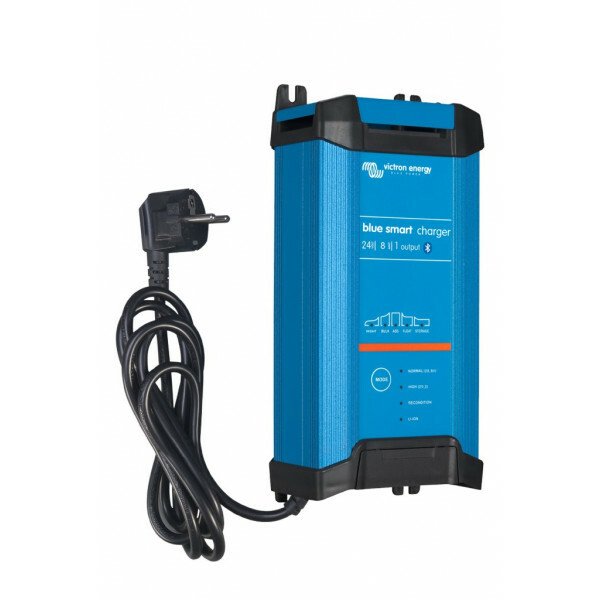 Victron Blue Smart IP22 Acculader24/8 (1) CEE 7/7